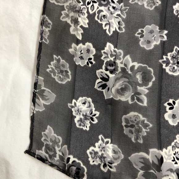 Echo Scarf - Picture 8 of 8